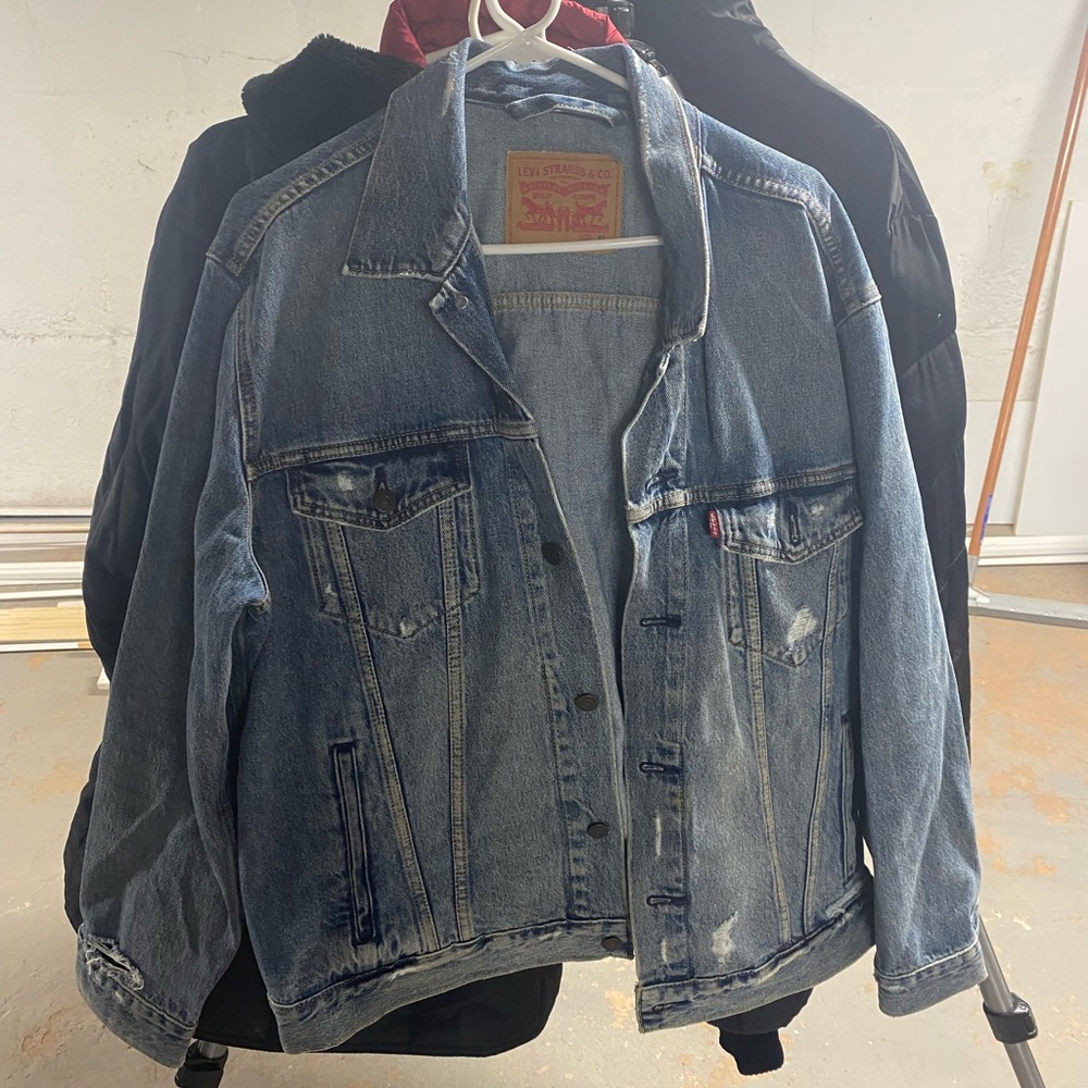 Men’s XL Levi’s Denim Jacket